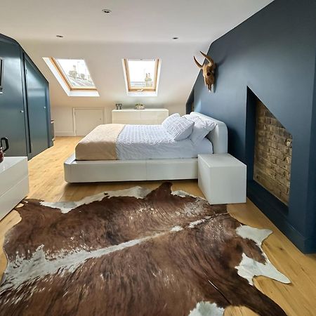 The Crown Loft Ensuite Luxury Accomodation Kingston upon Thames  Exterior photo
